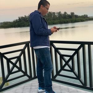 Meet your Posher, Edgardo